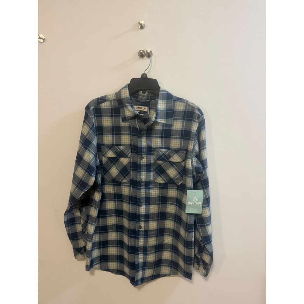Magellan Outdoors Mens Blue Plaid Flannel Shirt Moisture Wicking Classic Fit S